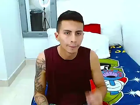 Velk hot online show from 11/10/25, 08:19