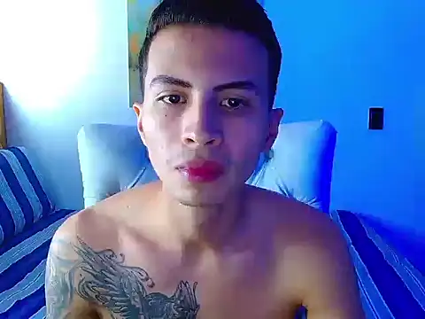 Snapshot of Velk_hot chatting on 03/05/26, 12:56 Velk hot online show from 03/05/26, 12:56