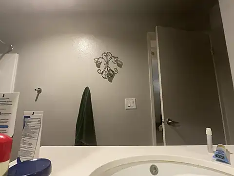 Snapshot of GoddessNih chatting on 12/12/24, 10:42 GoddessNih online show from 12/12/24, 10:42