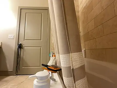 Snapshot of GoddessNih chatting on 12/14/24, 08:18 GoddessNih online show from 12/14/24, 08:18