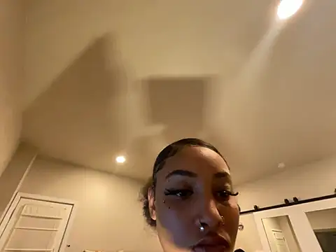 Snapshot of GoddessNih chatting on 01/08/25, 04:02 GoddessNih online show from 01/08/25, 04:02