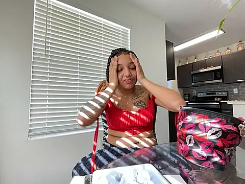 Snapshot of GoddessNih chatting on 02/09/25, 06:58 GoddessNih online show from 02/09/25, 06:58