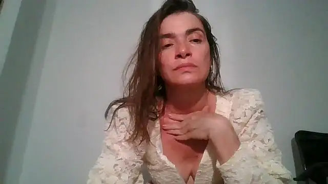 Snapshot of Liloo8923 chatting on 01/20/25, 10:59 Liloo8923 online show from 01/20/25, 10:59