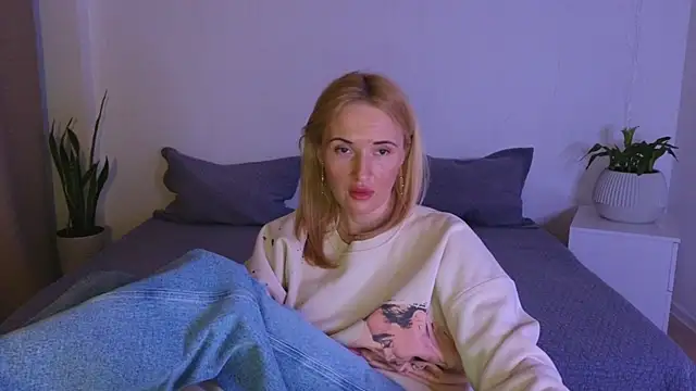 AlisssaRose online show from 03/22/25, 10:26