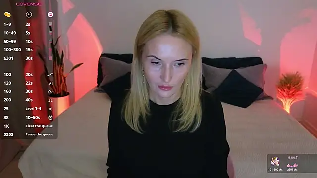 AlisssaRose online show from 10/21/25, 09:26