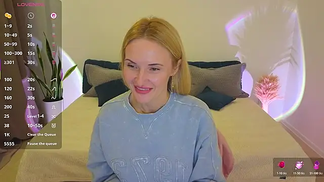 AlisssaRose online show from 12/04/25, 09:34