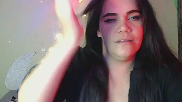 Snapshot of blue_angel33 chatting on 01/23/25, 02:23 blue angel33 online show from 01/23/25, 02:23