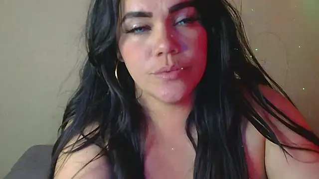 Snapshot of blue_angel33 chatting on 01/30/25, 02:38 blue angel33 online show from 01/30/25, 02:38