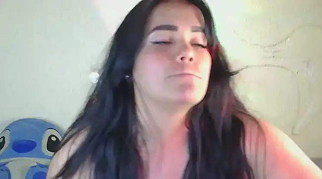 Snapshot of blue_angel33 chatting on 02/02/25, 07:25 blue angel33 online show from 02/02/25, 07:25