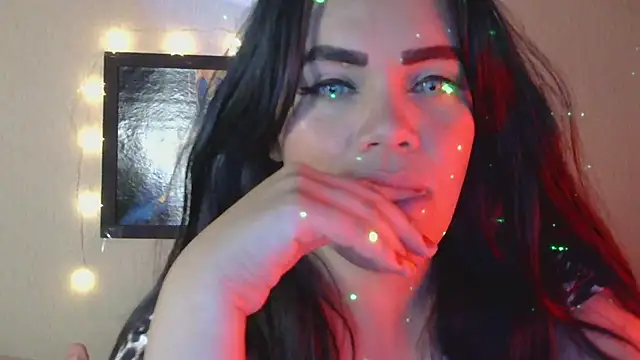 Snapshot of blue_angel33 chatting on 02/08/25, 01:32 blue angel33 online show from 02/08/25, 01:32