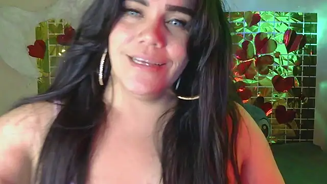 Snapshot of blue_angel33 chatting on 02/15/25, 05:17 blue angel33 online show from 02/15/25, 05:17