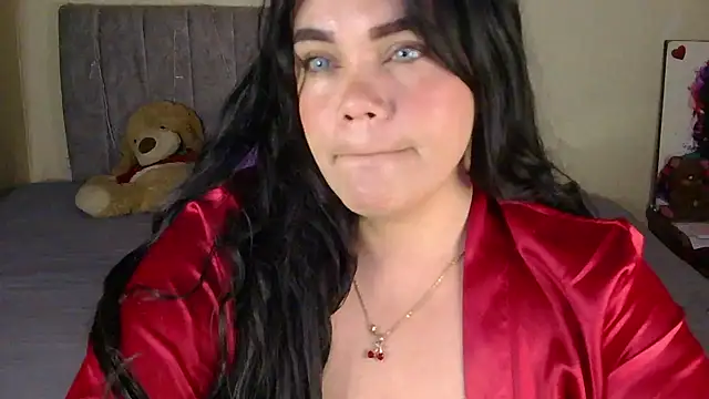 Snapshot of blue_angel33 chatting on 10/07/25, 02:42 blue angel33 online show from 10/07/25, 02:42