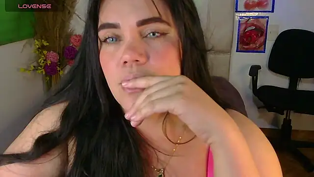 Snapshot of blue_angel33 chatting on 02/17/26, 01:57 blue angel33 online show from 02/17/26, 01:57