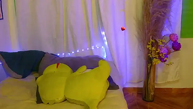 Snapshot of blue_angel33 chatting on 03/16/26, 02:28 blue angel33 online show from 03/16/26, 02:28