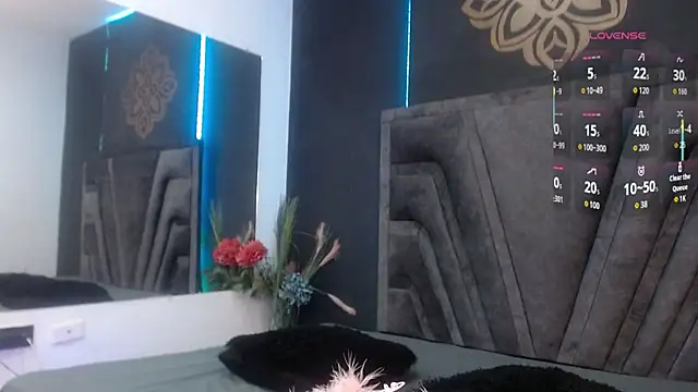 stefany bro online show from 10/31/25, 12:28