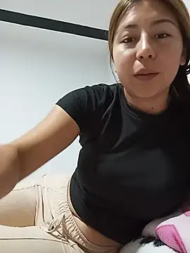Snapshot of Sara_Brownx chatting on 06/02/26, 12:01 Sara Brownx online show from 06/02/26, 12:01