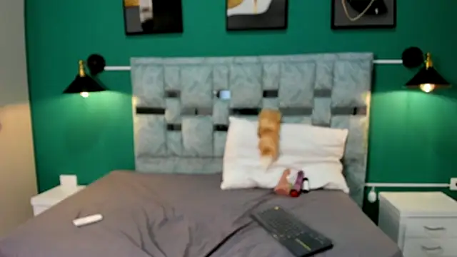 Snapshot of MAVIE_IVANOVA chatting on 01/12/26, 12:32 MAVIE IVANOVA online show from 01/12/26, 12:32