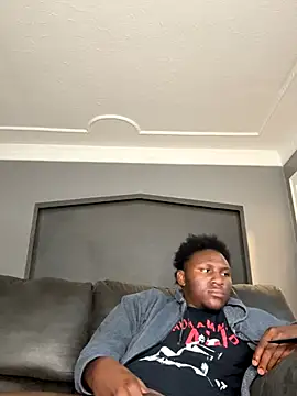 Snapshot of Festivitiesking1 chatting on 10/19/25, 02:18 Festivitiesking1 online show from 10/19/25, 02:18