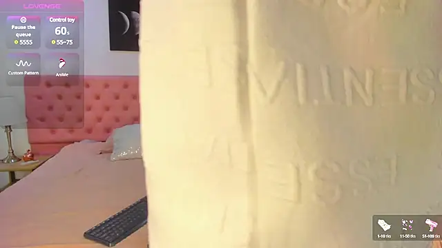 Latrellx7 online show from 01/10/25, 12:04