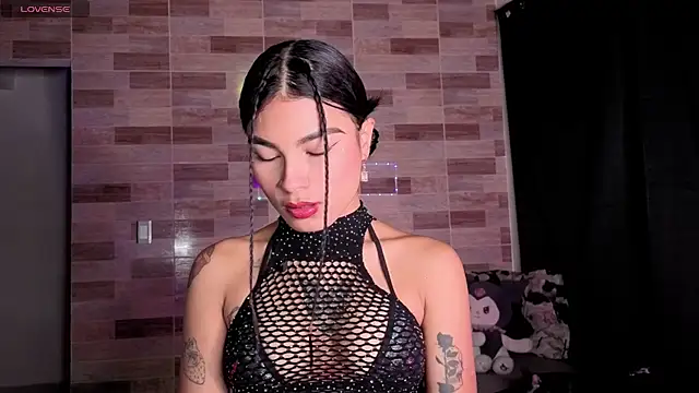 Snapshot of Dolcee_zoe chatting on 12/21/25, 09:33 Dolcee zoe online show from 12/21/25, 09:33