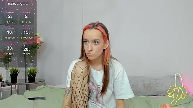 Snapshot of Doris_Scott chatting on 02/08/25, 02:27 Doris Scott online show from 02/08/25, 02:27