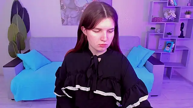 Snapshot of BonneyLove chatting on 02/16/25, 05:37 BonneyLove online show from 02/16/25, 05:37