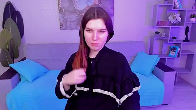 Snapshot of BonneyLove chatting on 02/17/25, 09:41 BonneyLove online show from 02/17/25, 09:41