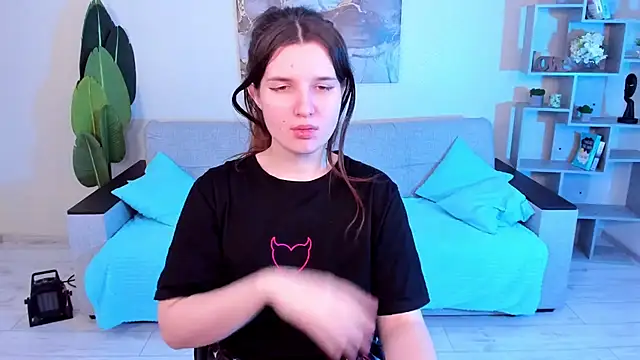 Snapshot of BonneyLove chatting on 03/02/25, 10:16 BonneyLove online show from 03/02/25, 10:16