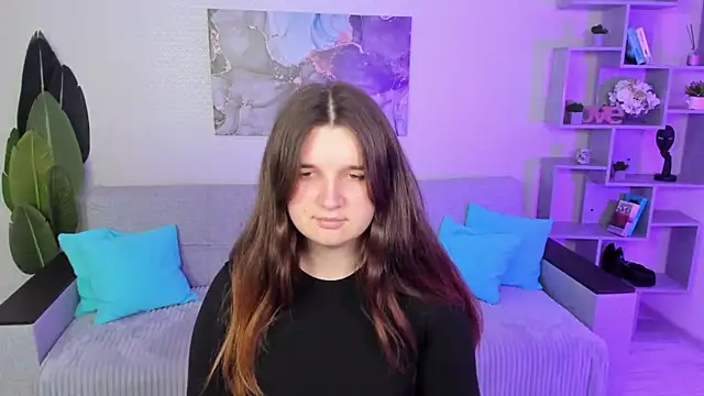 Snapshot of BonneyLove chatting on 09/12/25, 09:04 BonneyLove online show from 09/12/25, 09:04