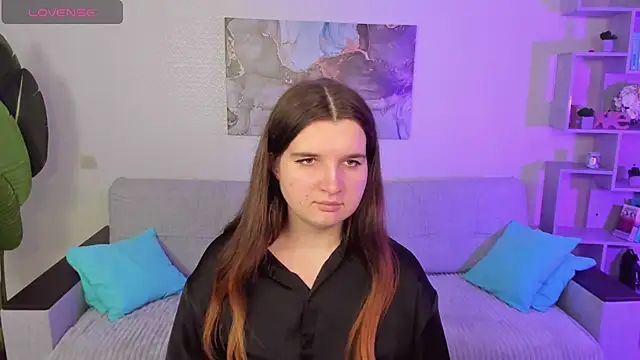 Snapshot of BonneyLove chatting on 10/06/25, 09:23 BonneyLove online show from 10/06/25, 09:23