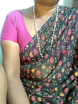 Snapshot of Indiandolly23 chatting on 02/28/25, 03:48 Indiandolly23 online show from 02/28/25, 03:48