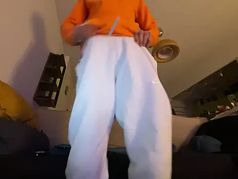 Snapshot of Rebeu313 chatting on 01/03/25, 10:19 Rebeu313 online show from 01/03/25, 10:19