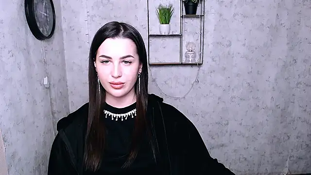 Snapshot of DivaKaily_ chatting on 12/02/24, 08:33 DivaKaily  online show from 12/02/24, 08:33