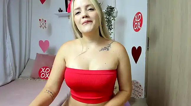 Snapshot of sally_smiling chatting on 02/14/25, 08:21 sally smiling online show from 02/14/25, 08:21