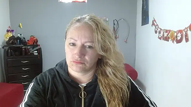 emperabigbootybigass online show from 03/11/25, 12:17