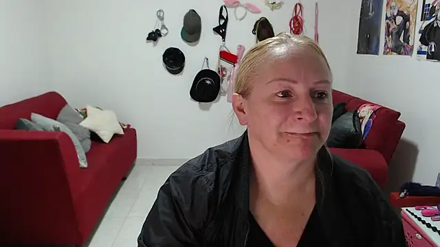 emperabigbootybigass online show from 01/06/26, 12:20