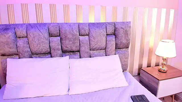 nova lane online show from 10/09/25, 08:18