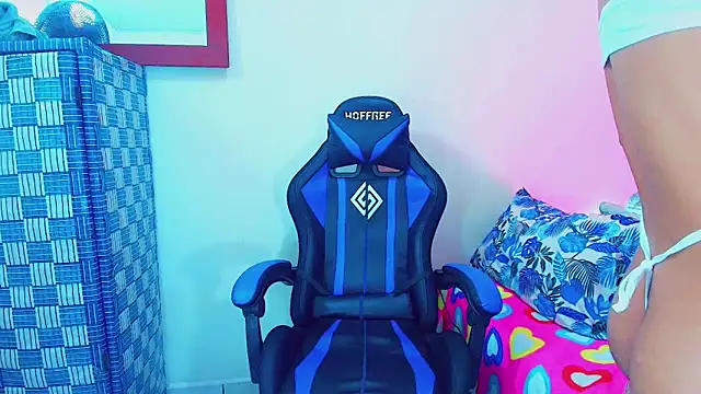 aidaathh online show from 10/23/25, 03:28