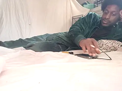 DevinToore online show from 10/22/25, 04:07