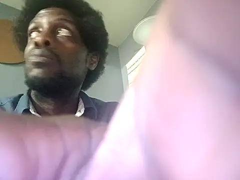 DevinToore online show from 11/06/25, 07:31