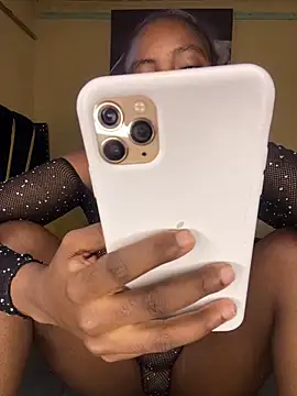 Snapshot of Sasha-smiles chatting on 02/28/26, 12:06 Sasha-smiles online show from 02/28/26, 12:06