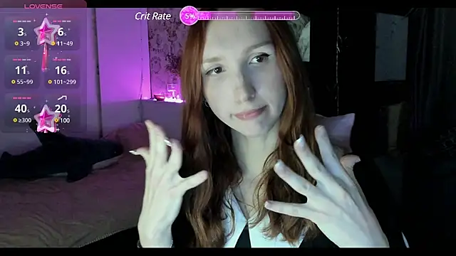 Snapshot of LisaIcon chatting on 12/19/24, 10:45 LisaIcon online show from 12/19/24, 10:45