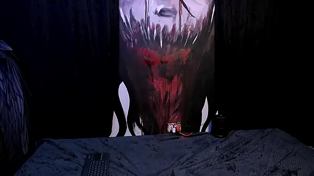 Snapshot of Kylie-fox chatting on 10/17/25, 12:36 Kylie-fox online show from 10/17/25, 12:36