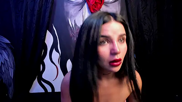 Snapshot of Kylie-fox chatting on 11/07/25, 11:16 Kylie-fox online show from 11/07/25, 11:16