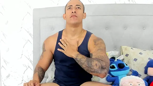 Snapshot of luigiferrara chatting on 02/09/25, 02:50 luigiferrara online show from 02/09/25, 02:50