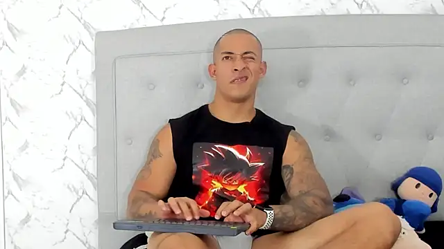 Snapshot of luigiferrara chatting on 03/06/25, 03:24 luigiferrara online show from 03/06/25, 03:24