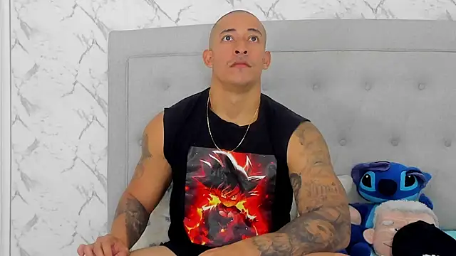 Snapshot of luigiferrara chatting on 10/27/25, 09:41 luigiferrara online show from 10/27/25, 09:41