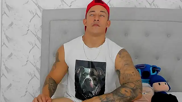 Snapshot of luigiferrara chatting on 11/08/25, 10:52 luigiferrara online show from 11/08/25, 10:52