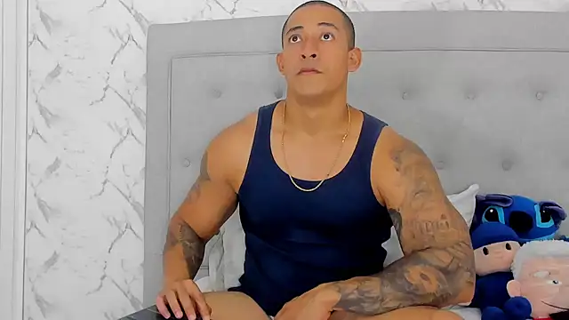 Snapshot of luigiferrara chatting on 11/16/25, 08:14 luigiferrara online show from 11/16/25, 08:14