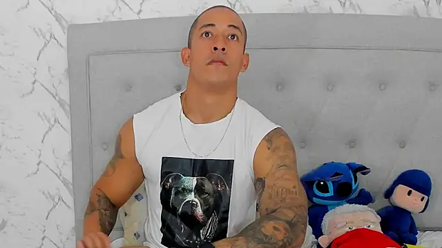 Snapshot of luigiferrara chatting on 11/22/25, 07:13 luigiferrara online show from 11/22/25, 07:13